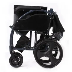 Foldbar og transportvenlig kørestol