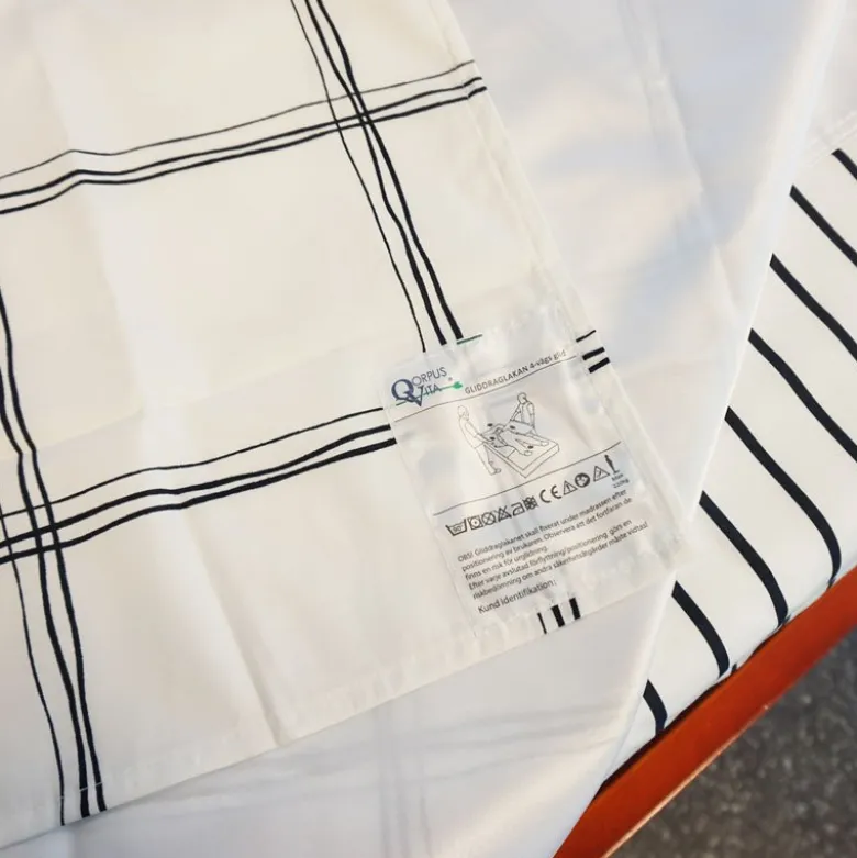 Glidelagen med satin - 140x220 cm