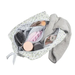 Stor toilettaske i quilt - Blomstret